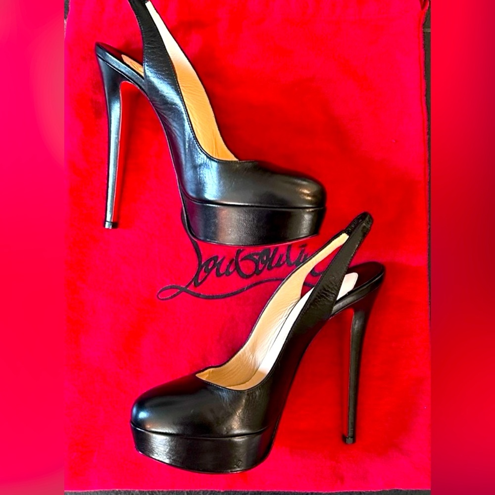 SIZE 6 (36) AUTHENTIC SLINGBACK LOUBOUTIN PUMPS!